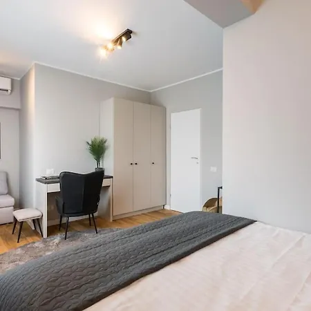 Luxurious 3br Flat - Amazing Views Terrace * Boekarest
