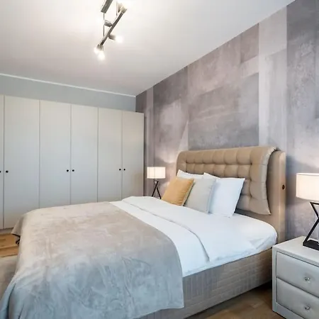 Luxurious 3br Flat - Amazing Views Terrace * Boekarest