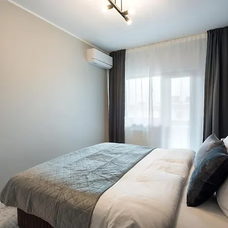 Luxurious 3br Flat - Amazing Views Terrace * Boekarest