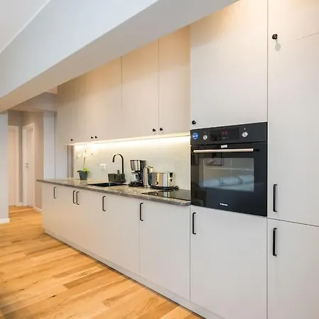 Luxurious 3br Flat - Amazing Views Terrace * Boekarest