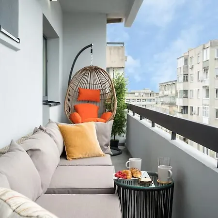 Luxurious 3br Flat - Amazing Views Terrace Boekarest